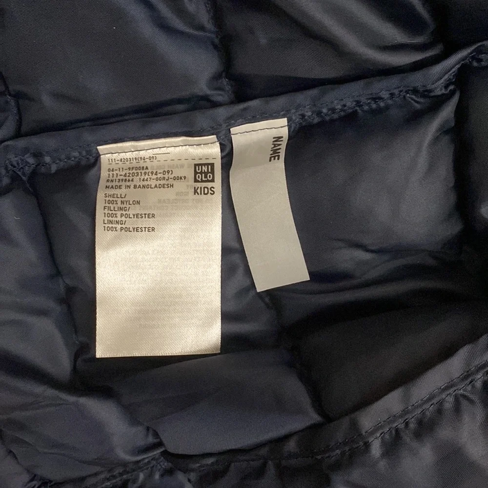 ❤️3 for $15!❤️ Uniqlo padded vest. Light and warm. Blue, size 7-8. - Picture 5 of 8